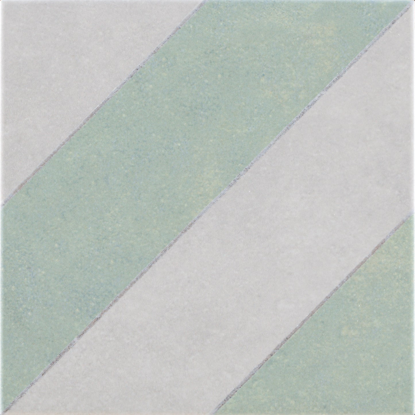 Diagonals Diamond 22.3x22.3cm
